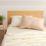 スーピマコットン超長綿ピローケース。色の組み合わせでコーディネートもお楽しみいただけます。